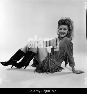 Actress Anne Kirkbride models the latest fashions. 15th July 1981. Stock Photo