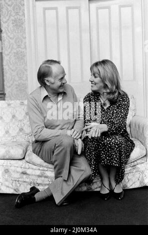 Happily married couple, Esther Rantzen and husband Desmond Wilcox pictured at their home in Kew, London. 11th November 1981. Stock Photo