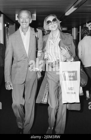 David Niven, British actor with wife Hjordis Paulina Genberg Tersmeden at London Heathrow Airport, arriving from Nice, 1st September 1982. Stock Photo