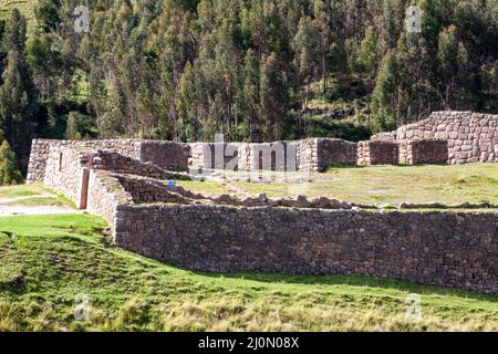 Beautiful view of the Puka Pukara Inca Archaeological Complex with its stone walls in Cusco, Peru Stock Photo