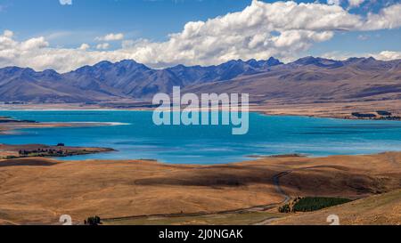Scenic view of colourful Lake Tekapo Stock Photo - Alamy