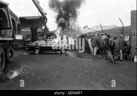 UB40 filming a video film in a scrapyard. The video film will feature songs from their album 'Labour of Love'.21st January 1983. Stock Photo