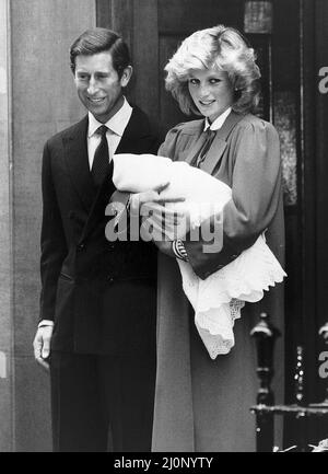 The Prince and Princess of Wales at Neil Diamond's concert at the National  Exhibition Centre, Birmingham. The Princess, nearly 7 months pregnant, is  pictured chatting to the singer. The cuddly Garfield toy