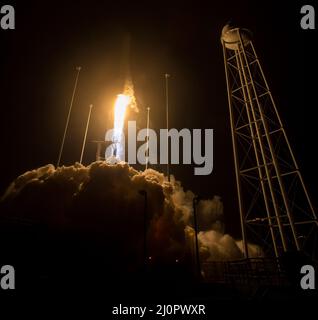 The Orbital ATK Antares rocket, with the Cygnus spacecraft onboard, launches from Pad-0A, Monday, May 21, 2018 at NASA's Wallops Flight Facility in Virginia. Orbital ATK’s ninth contracted cargo resupply mission with NASA to the International Space Station will deliver approximately 7,400 pounds of science and research, crew supplies and vehicle hardware to the orbital laboratory and its crew. Photo Credit: (NASA/Aubrey Gemignani)
