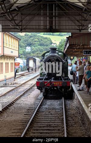 GWR 4200 Class 2-8-0 tank engine No 4277 Hercules at Kingswear station ...