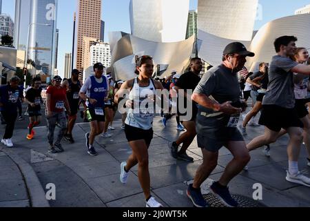 Los Angeles, USA. 21st Mar, 2022. Runners participate in the the 37th Los Angeles Marathon in Los Angeles, the United States, March 20, 2022. Credit: Xinhua/Alamy Live News Stock Photo