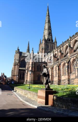 Statue of St Chad, first Bishop of Lichfield by modern sculpture Peter Walker at Lichfield Cathedral Stock Photo