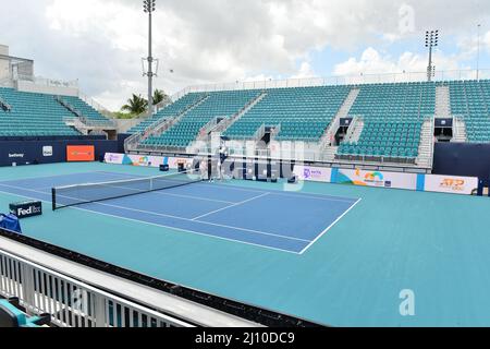 Miami Gardens, FL, USA. 20th Mar, 2022. A view of the The 2022 Miami Open Site Reveal Tennis court at Hard Rock Stadium presented by Itaú on March 20, 2022 in Miami Gardens, Florida. The 2022 Miami Open will reveal the elements fans can expect to enjoy as the tournament prepares to welcome back fans from all over the world. Credit: Mpi10/Media Punch/Alamy Live News Stock Photo