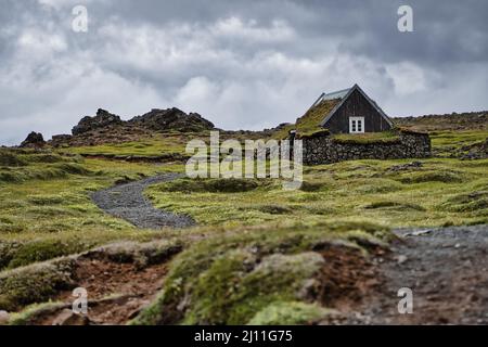 Icelandic traditional turf house at Hveravellir on the F-35 Kjölur in the Highlands Stock Photo