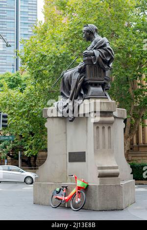 A statue of Queen Victoria outside the Queen Victoria Building in Sydney was made in 1908 by John Hughes in Ireland but shipped to Australia in 1987 Stock Photo