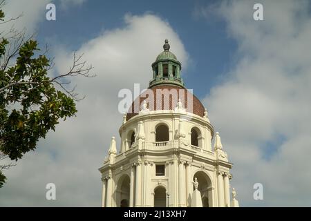 Pasadena City Hall against a cloudy sky in California, USA Stock Photo