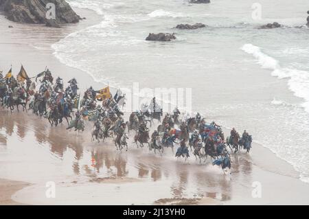 Snow White and the Huntsman, Battle on the Beach, Marloes Sands, Pembrokeshire, Wales, UK Stock Photo