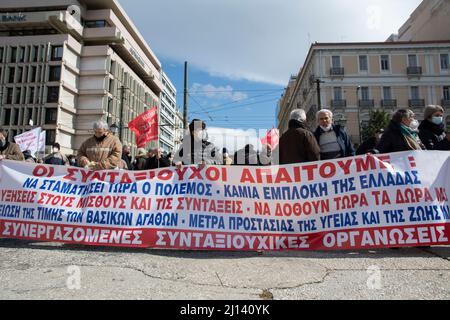 Athens, Greece. 22nd Mar, 2022. Protesters hold placards and shout slogans. Pensioners' unions staged a demonstration and marched to the ministry of finance, protesting over the rising cost of living and the deterioration of the quality of life during the, more than a decade, greek financial crisis. Credit: Nikolas Georgiou/Alamy Live News Stock Photo