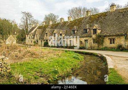 Arlington Row, a row of beautiful and lived in cottages in Arlington in the parish of Bibury in the Cotswolds Stock Photo
