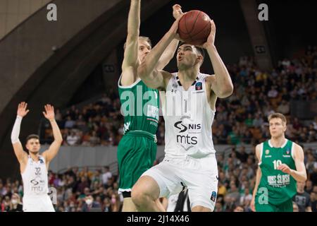 Wroclaw, Poland, March 22nd, 2022. 7DAYS EuroCup: WKS Slask Wroclaw (green shirts) vs Partizan NIS Belgrade (white shirts) in Centennial Hall. Pictured: Tristan Vuckevic (1)  © Piotr Zajac/Alamy Live News Stock Photo