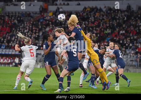 Game scene, action, penalty area scene. From left: Hanna GLAS (FCB), Marie Antoinette KATOTO (PSG), Carina WENNINGER (FCB), Elisa DE ALMEIDA (PSG), Kheira HAMRAOUI (PSG), goalwoman Barbora VOTIKOVA (PSG), FC Bayern Munich - Paris Saint- Germain 1-2 Soccer Women's Champions League, Quarterfinals on March 22nd, 2022, Football Arena Munich. DFL REGULATIONS PROHIBIT ANY USE OF PHOTOGRAPHS AS IMAGE SEQUENCES AND/OR QUASI-VIDEO. Stock Photo