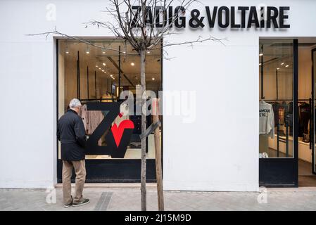 Madrid, Spain. 19th Feb, 2022. A shopper is seen at the French fashion clothing brand Zadig & Voltaire store in Spain. Credit: SOPA Images Limited/Alamy Live News Stock Photo