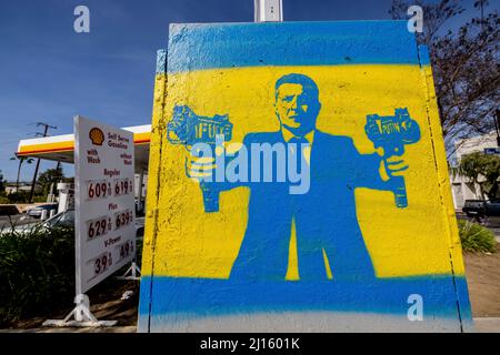 Los Angeles, USA. 21st Mar, 2022. Gas prices remain high in Los Angeles. 3/22/2022 Los Angeles, CA., USA (Photo by Ted Soqui/SIPA USA) Credit: Sipa USA/Alamy Live News Stock Photo