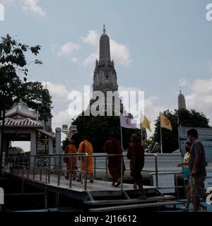Buddhist Temple of the Dawn aka Wat Arun Ratchawararam Ratchawaramahawihan aka Wat Arun on the  Chao Phraya River Bangkok Thailand Stock Photo