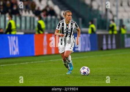 TURIN, ITALY. 23 MARCH 2022. Valentina Cernoia of Juventus Women during the quarters-final match, first leg, of the UWCL between Juventus Women and Olympique Lyonnais Feminin on March 23, 2022 at Allianz Stadium in Turin, Italy. Credit: Massimiliano Ferraro/Medialys Images/Alamy Live News Stock Photo