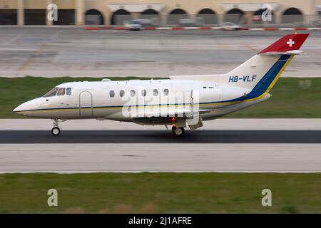 British Aerospace BAe-125-800A (REG: HB-VLF) landing runway 31. Stock Photo