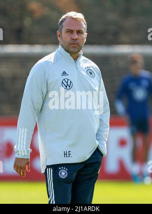 Frankfurt, Deutschland. 23rd Mar, 2022. firo: 03/23/2022 Fuvuball, soccer, national team, training, Germany DFB picture: v. left Federal coach Hansi Flick Credit: dpa/Alamy Live News Stock Photo