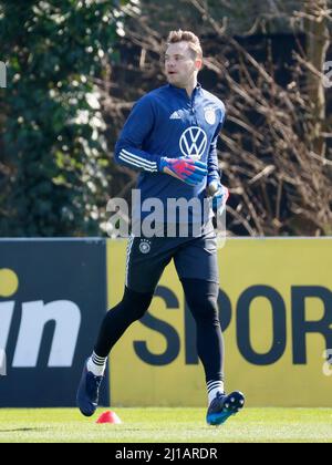 Frankfurt, Deutschland. 23rd Mar, 2022. firo: 03/23/2022 Fuvuball, soccer, national team, training, Germany DFB picture: v. left Manuel Neuer (Bayern Munich) Credit: dpa/Alamy Live News Stock Photo