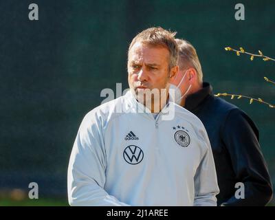 Frankfurt, Deutschland. 23rd Mar, 2022. firo: 03/23/2022 Fuvuball, soccer, national team, training, Germany DFB picture: v. left Federal coach Hansi Flick Credit: dpa/Alamy Live News Stock Photo