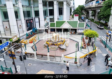 Bangkok, Thailand - 26 Aug 2021, Closed Erawan Shrine, Thao Maha Phrom Shrines area at  Ratchaprasong Junction and Road during Coronavirus period. Ban Stock Photo