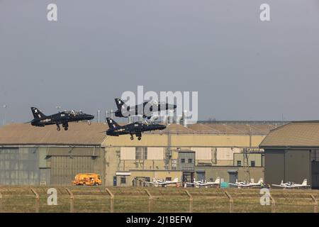 Leeming Bar, UK. 24th Mar, 2022. The RAF T2 Hawks take off at RAF Leeming as part of the 100 Squadron disbandmen flyby at RAF Leeming in Leeming Bar, United Kingdom on 3/24/2022. (Photo by Mark Cosgrove/News Images/Sipa USA) Credit: Sipa USA/Alamy Live News Stock Photo