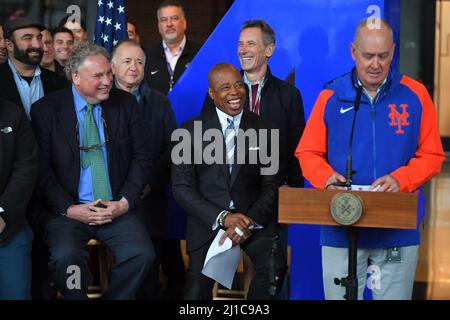 New York Yankees president Randy Levine (L) and Sandy Alderson, president of the New York Mets (R), attend a press conference with mayor Eric Adams at Stock Photo