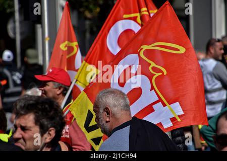 Marseille, France. 24th Mar, 2022. Protesters hold flags during the demonstration. Retirees have held protests in some 20 towns across France to demand higher pensions and better access to health care services. The protests started three weeks before the French presidential election, with the first round taking place on April 10, 2022. Credit: SOPA Images Limited/Alamy Live News Stock Photo