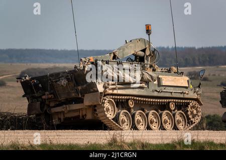 FV434 British Army (REME) Bulldog Armoured Repair Vehicle with 3-ton ...