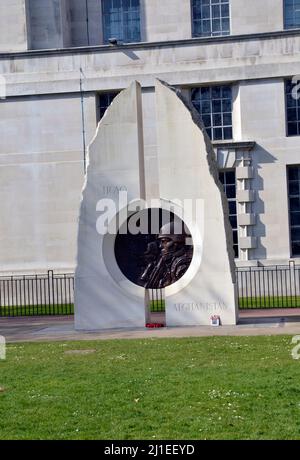 A memorial to the Iraq and Afghanistan conflicts in the gardens of the Ministry of Defence in Westminster,, London Stock Photo