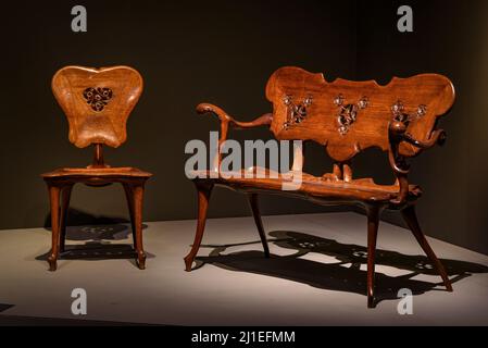 Chairs made by Gaudí for the Casa Calvet in the Gaudí exhibition at the MNAC in 2021 (Barcelona, Catalonia, Spain) ESP: Sillas hechas por Gaudí (BCN) Stock Photo