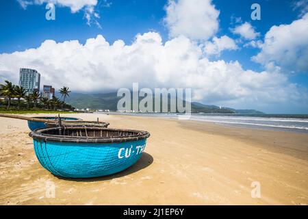 Image Phạm Văn Đồng image beautiful image beautiful image beautiful - Beautiful landscape of Bai Tam beach, Quan Lan island, Bai Tu Long ...