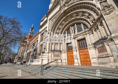 The Victoria & Albert Museum Grand entrance Stock Photo