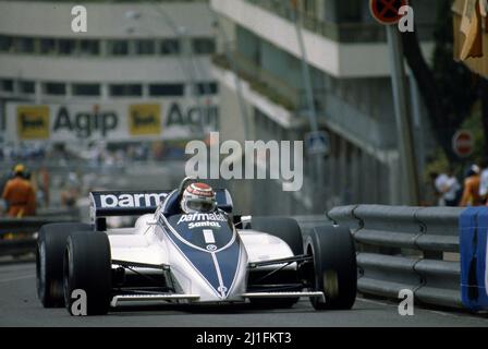 itsawheelthing: “leaning in … Nelson Piquet, Parmalat Brabham-BMW