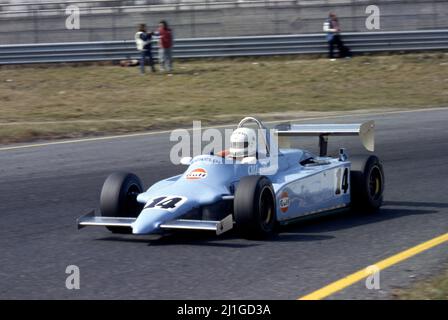 Enzo Coloni (ITA) Gulf Ralt Rt3 Alfa Romeo Novamotor Enzo Coloni Racing