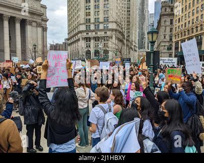 New York, USA. 25th Mar, 2022. Student groups gathered at Foley Square, New York City to demand Climate justice in New York City on March 25, 2022. Credit: ZUMA Press, Inc./Alamy Live News Stock Photo