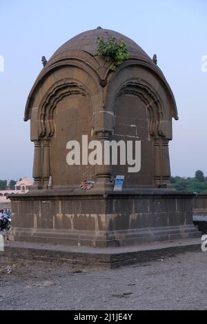 Pandharpur, India, 26 February 2022, Pundalik temple on bank of river chandrabhaga at Pandharpur, Maharashtra, India. Stock Photo