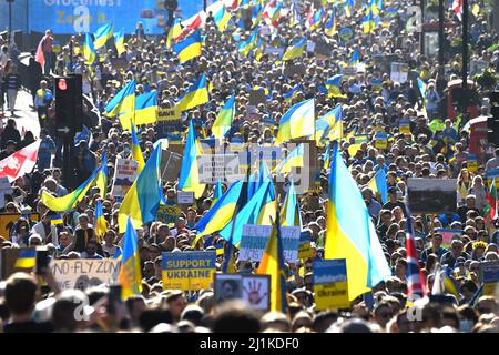 26/03/2022. London, UK.  People take part in a solidarity march ‘London Stands with Ukraine’’ sending a unified message in support of Ukrainian people during the current invasion of the country by Russia. Photo by Ray Tang. Stock Photo