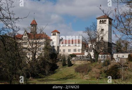 Sachsen, Germany. 27th Mar, 2022. Waldenburg Castle, the residence of the noble family of Schönburg-Waldenburg, who lived there at the beginning of the 20th century. For the event 'Lively castle' was commemorated this time. Credit: Sebastian Willnow/dpa-Zentralbild/dpa/Alamy Live News