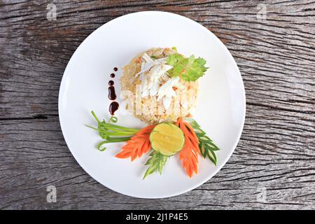 Thai fried rice with crab meat (Khao pad poo) Stock Photo