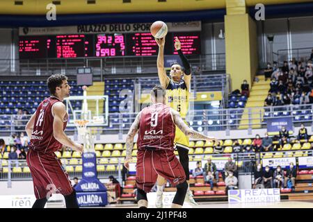 Turin, Italy. 27th Mar, 2022. Italy, Torino, 27 marzo 2022, match of Lega Nazionale Pallacanestro Championship A2 Reale Muta Torino Vs 2B Control Trapani. Torino Win 79 -63 (Photo by Norberto Maccagno/Pacific Press) Credit: Pacific Press Media Production Corp./Alamy Live News Stock Photo