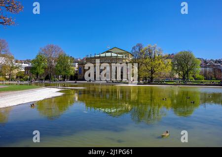 Stuttgart, Baden-Württemberg, Germany: View across the Eckensee pond in the Upper Palace Garden to the Opera House of the Stuttgart State Theatre. Stock Photo