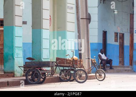 Daily Lifestyle in Havana, Cuba - March 18, 2022 Stock Photo
