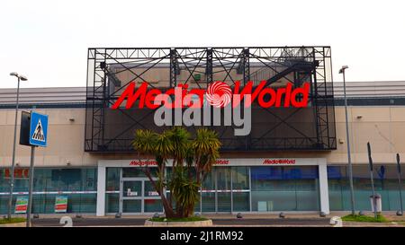 MediaMarkt - Media Markt storefront in Eindhoven NL - Media Markt is a  German multinational chain of consumer electronics stores with over 1000  stores Stock Photo - Alamy