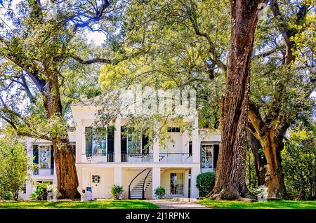 Historic Oakleigh Mansion is pictured, March 26, 2022, in Mobile, Alabama. Oakleigh Mansion was built in 1833. Stock Photo