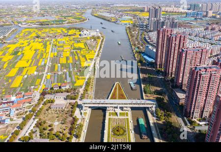 NANTONG, CHINA - MARCH 28, 2022 - Ships pass through Haian Lock in Nantong, East China's Jiangsu Province, March 28, 2022. Stock Photo